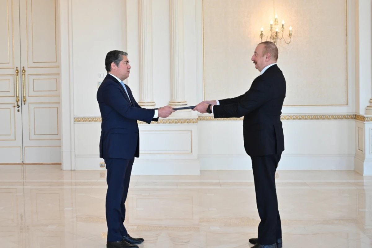 Prezident Yunanıstanın yeni səfirinin etimadnaməsini qəbul edib - FOTO - YENİLƏNİB