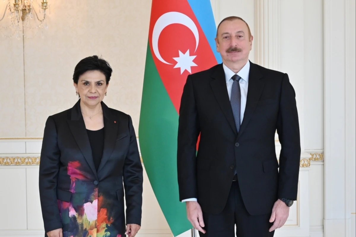 Президент Ильхам Алиев принял верительные грамоты новоназначенного посла Мексики в Азербайджане - ФОТО