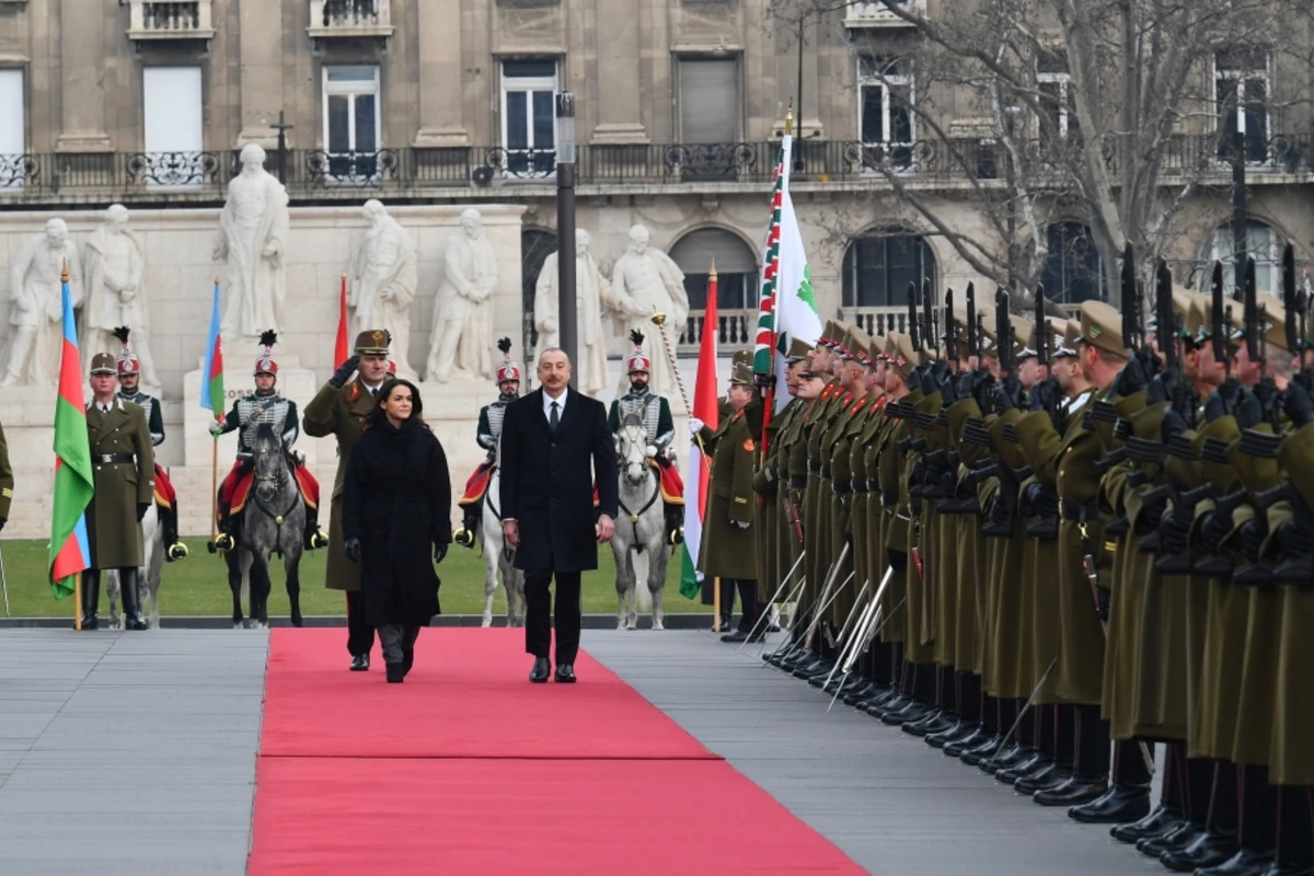 Budapeştdə Azərbaycan Prezidenti İlham Əliyevin rəsmi qarşılanma mərasimi olub - FOTO