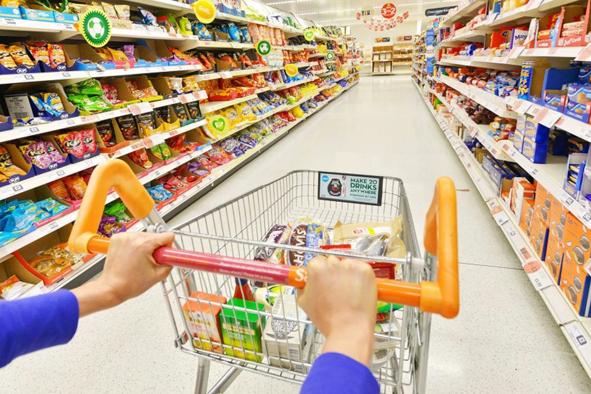 Azərbaycanın ən böyük super market şəbəkələrindən biri bağlanır