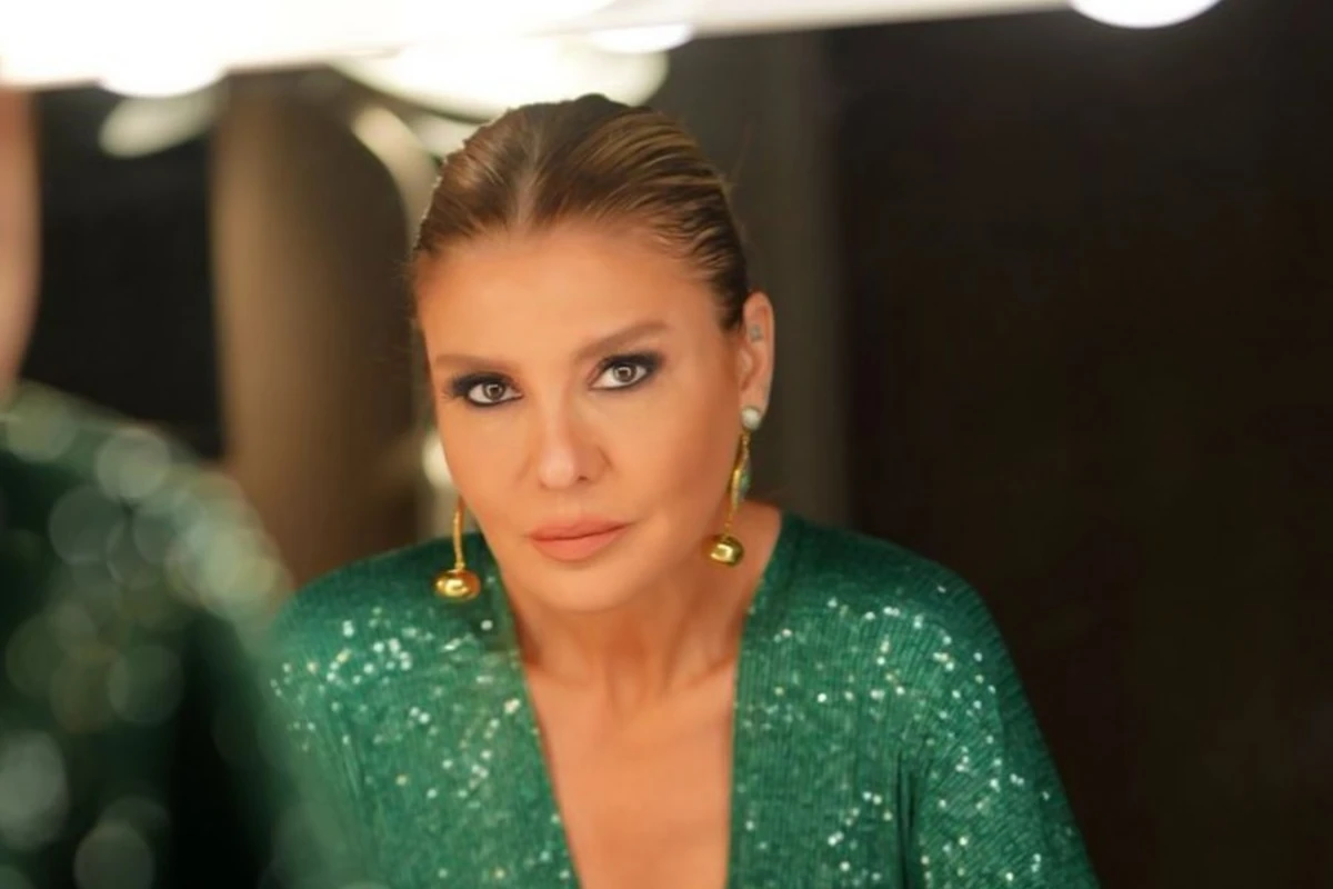 Gülben Ergendən azərbaycanlılara DƏSTƏK - FOTO