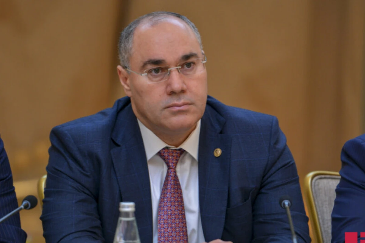Səfər Mehdiyev həbsdəki işçiləri ilə üzləşdirildi