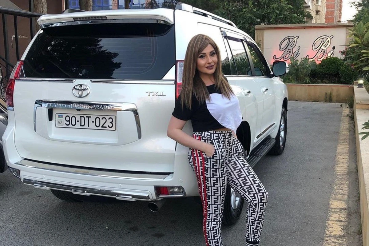 Səbinə Kətanova “Prado” ilə piyadanı vurub qaçıb? - FOTO Səbinə Kətanova “Prado” ilə piyadanı vurub qaçıb? - FOTO