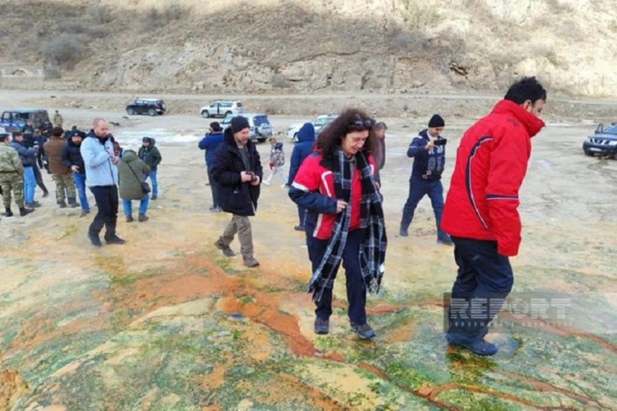 Dünyanın 12 ölkəsindən olan səyyahların Laçına səfəri başlayıb - YENİLƏNİB + FOTO Dünyanın 12 ölkəsindən olan səyyahların Laçına səfəri başlayıb - YENİLƏNİB + FOTO