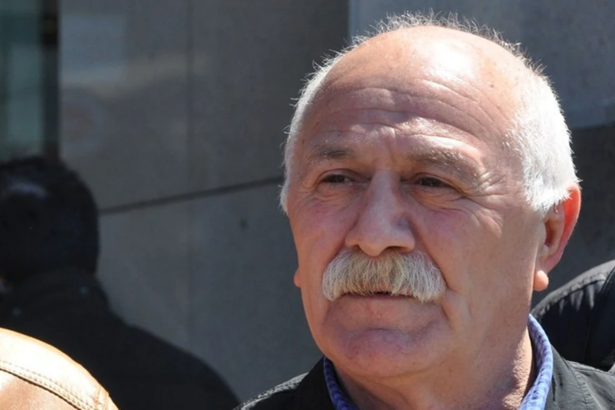 Qızı və keçmiş həyat yoldaşı dağıntılar altında qalan aktyor kömək istədi - FOTO