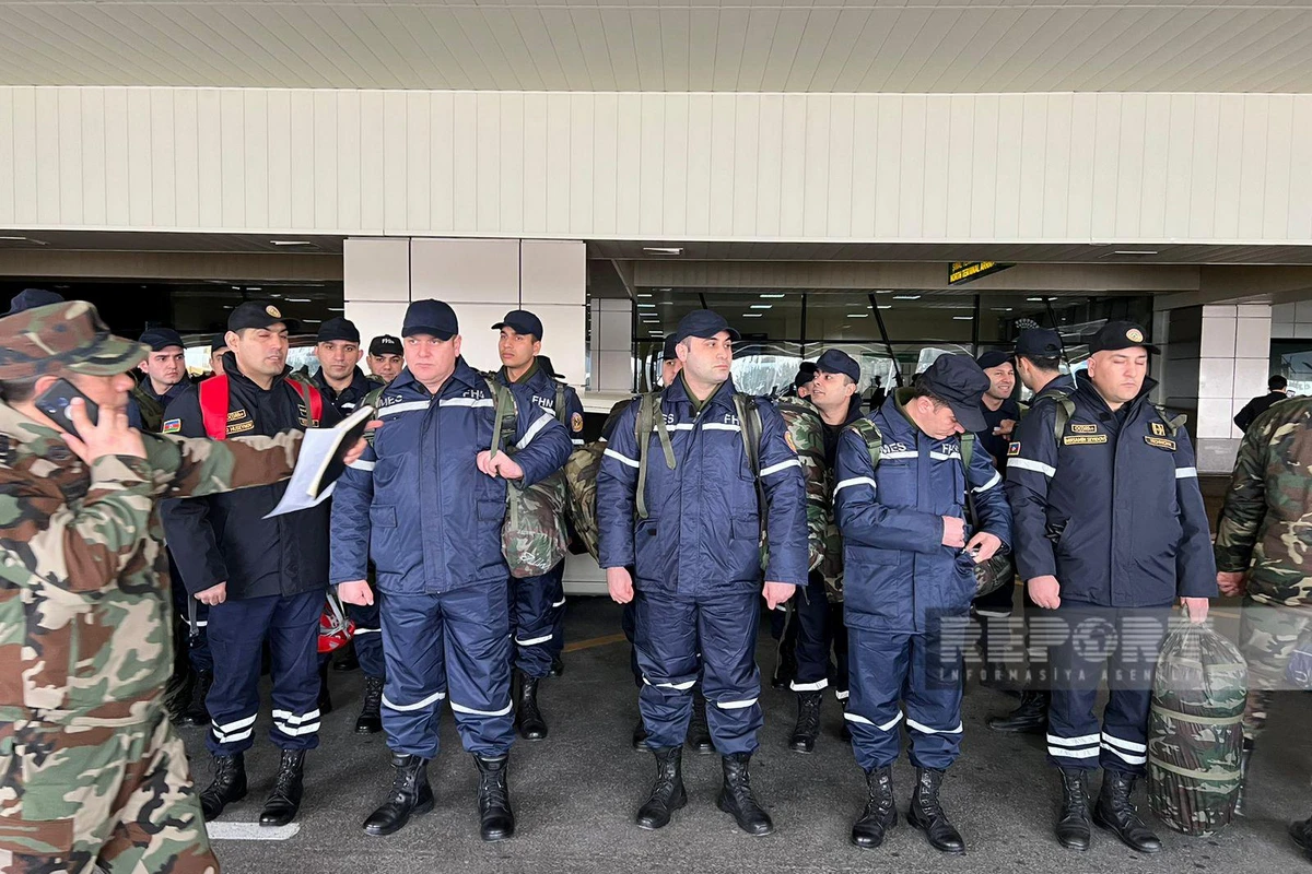 Prezidentin tapşırığı ilə Türkiyəyə yola düşən Azərbaycanın xilasetmə qrupu ünvana çatıb - FOTO