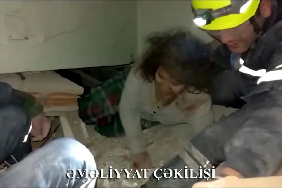 Dağıntılar altından çıxarılan qadın Prezident İlham Əliyevə salam göndərdi - VİDEO