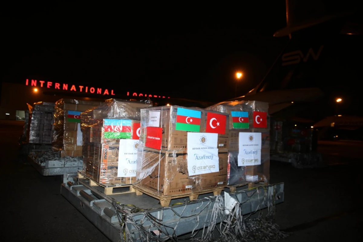 Mehriban Əliyevanın göstərişi ilə göndərilən 2-ci yardım təyyarəsi Türkiyəyə çatıb - FOTO/VİDEO - YENİLƏNİB