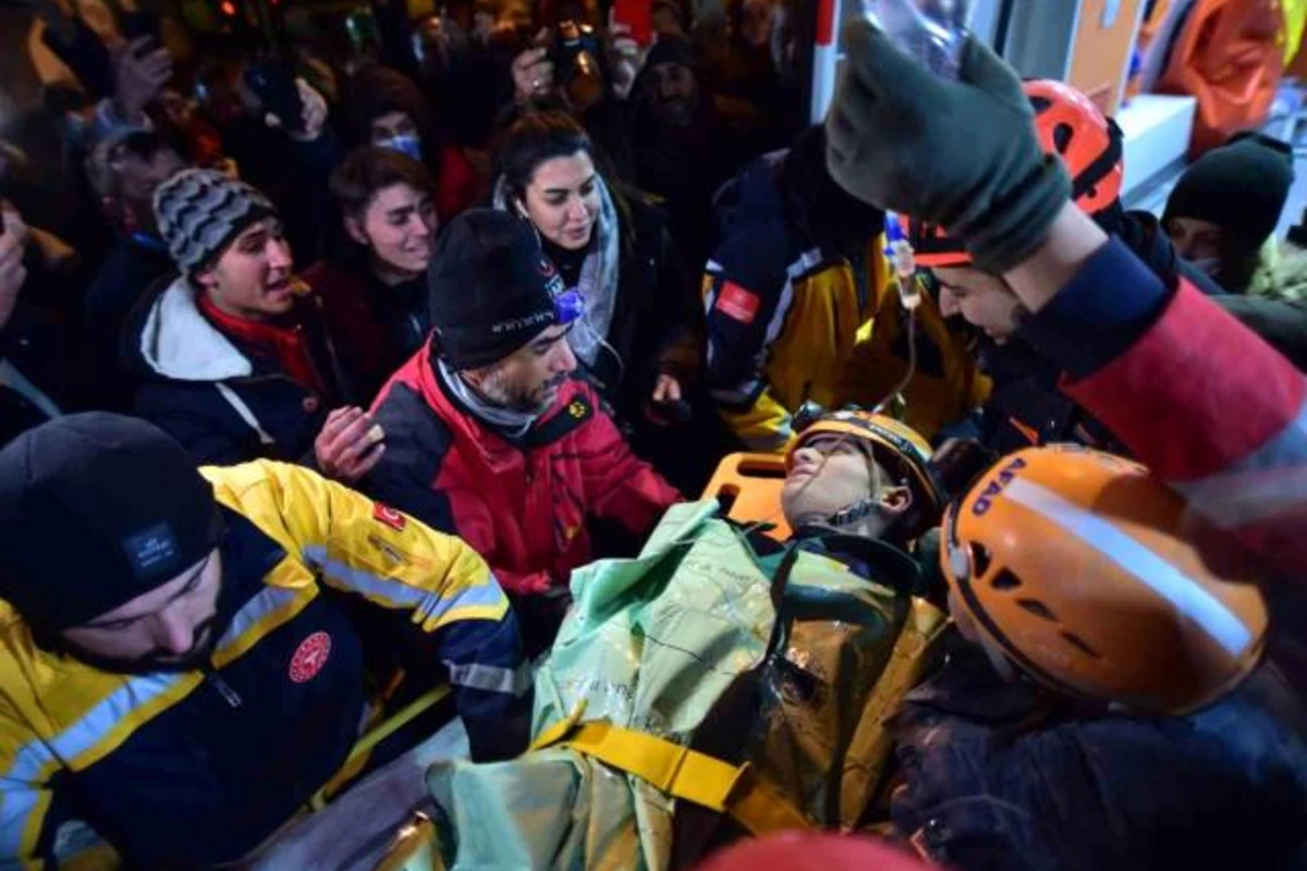 119 saat sonra xilas edilən oğlanın ilk sözləri hər kəsi duyğulandırdı - FOTO/VİDEO
