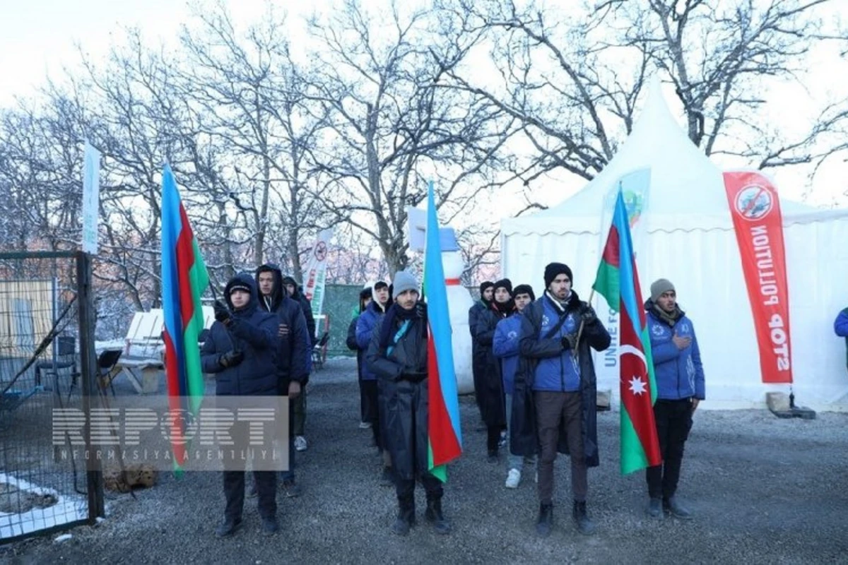 Демонстранты на дороге Ханкенди-Лачын проявляют высокую активность и на 64-й день акции - ФОТО