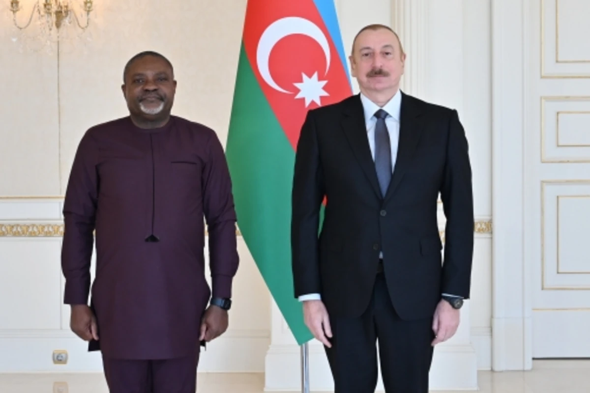 Президент Ильхам Алиев принял верительные грамоты новоназначенного посла Анголы в Азербайджане - ОБНОВЛЕНО + ФОТО