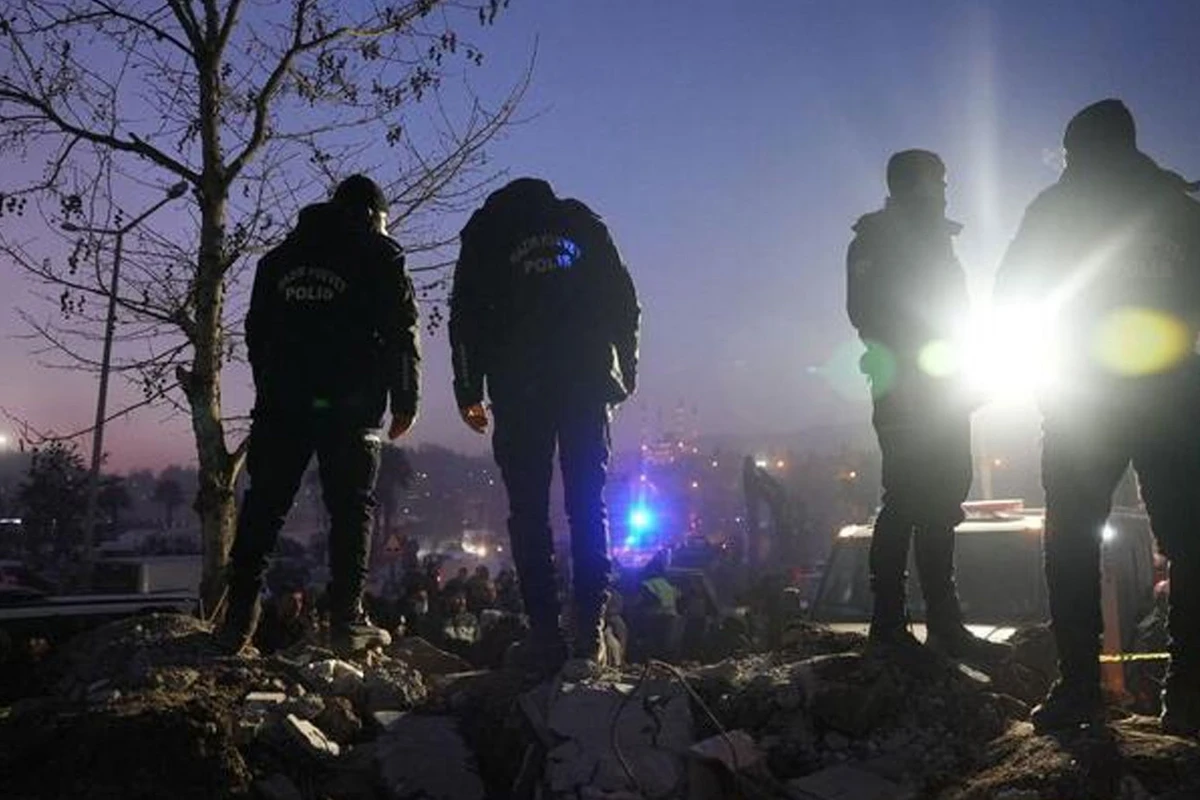 Türkiyədə zəlzələdən sonra təxribat xarakterli paylaşımlar edən 17 nəfər həbs edildi