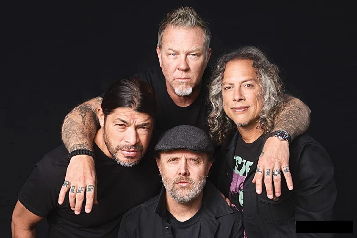 Metallica Türkiyəyə 400 000-lik yardım edib