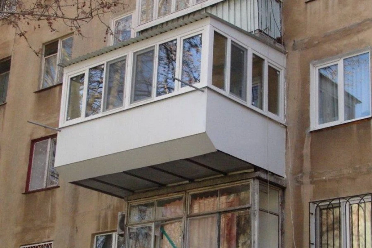 Paytaxtdakı bu binalar təhlükə mənbəyidir