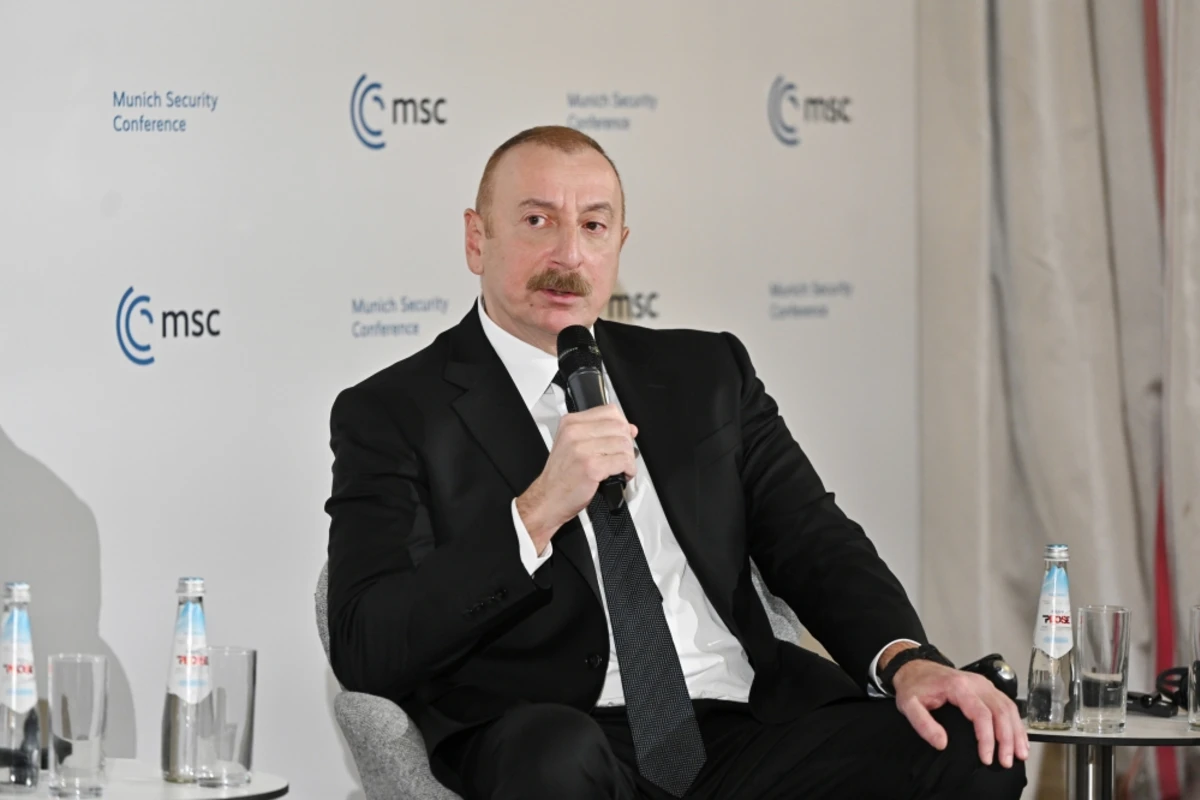 Президент Ильхам Алиев дал интервью в Мюнхене азербайджанским телеканалам - ВИДЕО