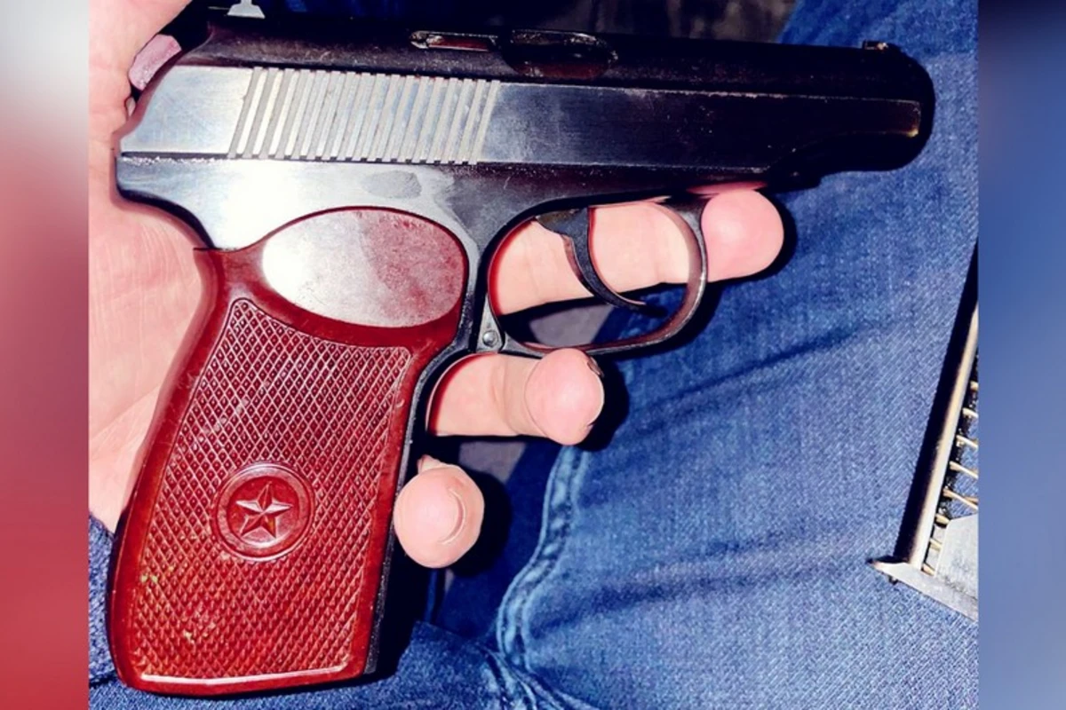 Polis cinayətkarlığı təbliğ edən şəxsi saxladı - FOTO/VİDEO