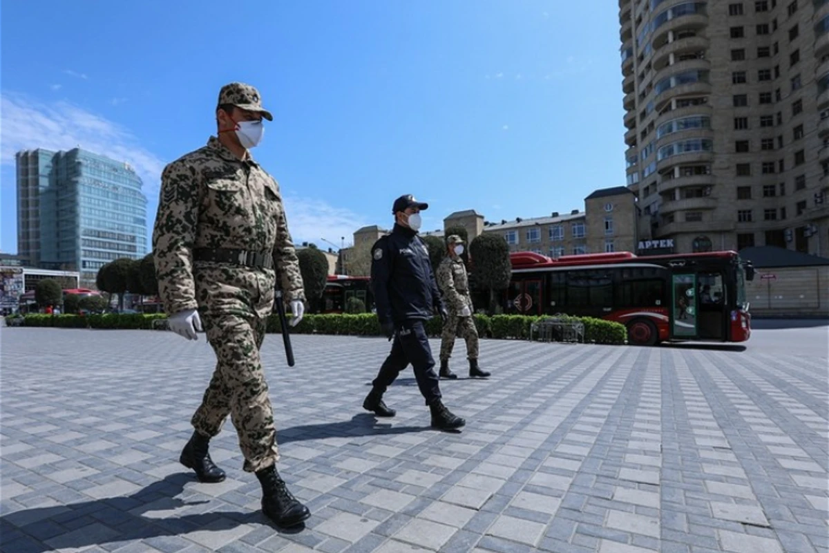 В Азербайджане продлен особый карантинный режим