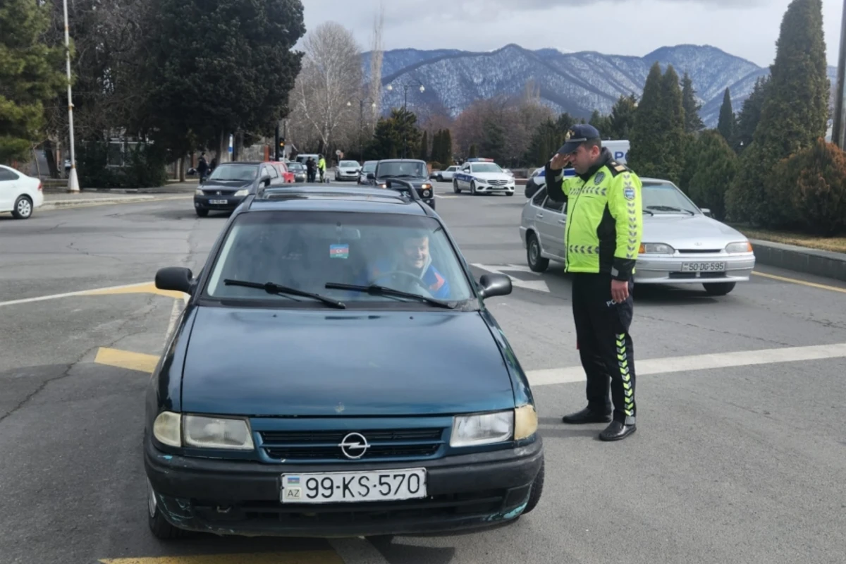 Qaydalara riayət etməyən sürücülər barəsində qanunamüvafiq tədbir görülüb - FOTO
