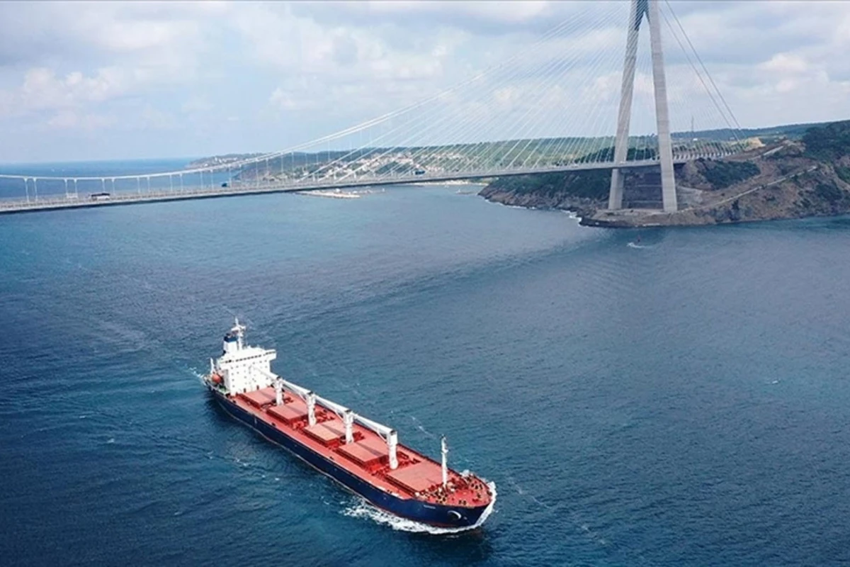 İstanbul boğazı gəmilərin hərəkəti üçün bağlandı