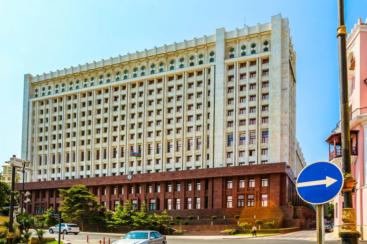 Əfv Komissiyasının iclası olub, 200-dən çox müraciətə baxılıb