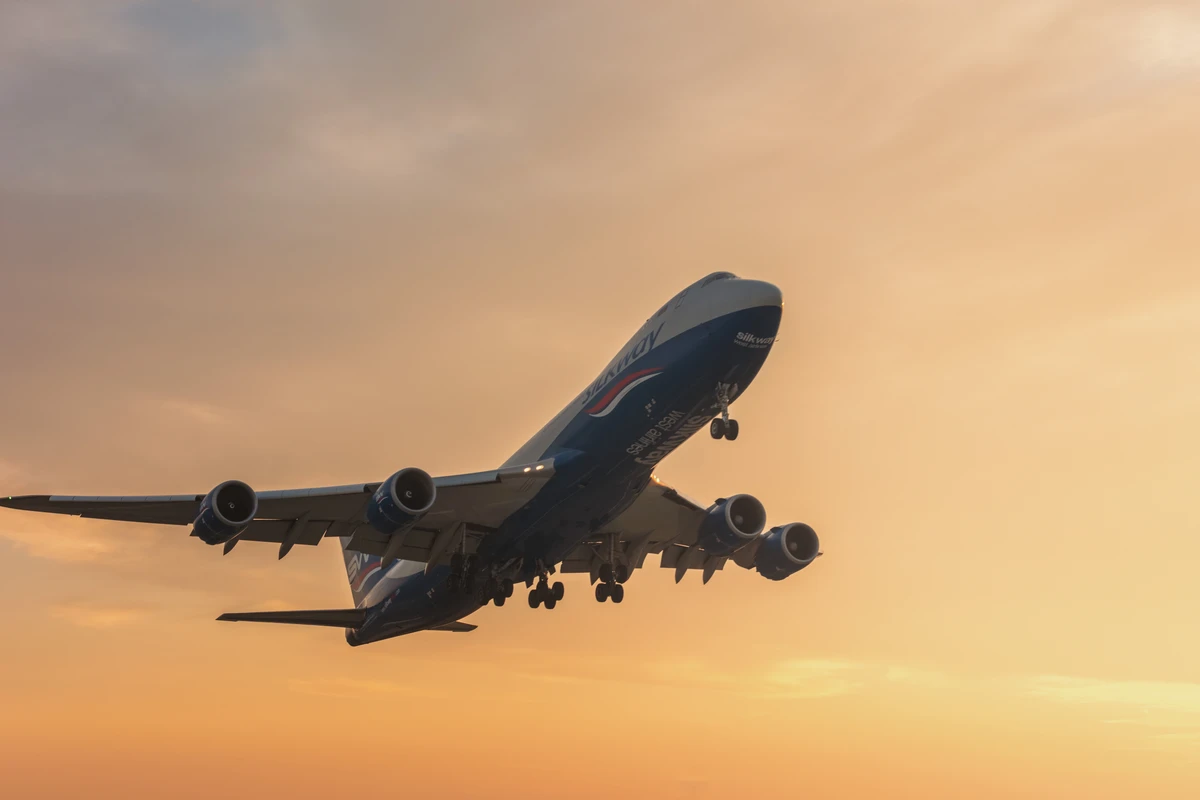 Silk Way West Airlines объявляет о регулярных рейсах в Даммам и Ташкент