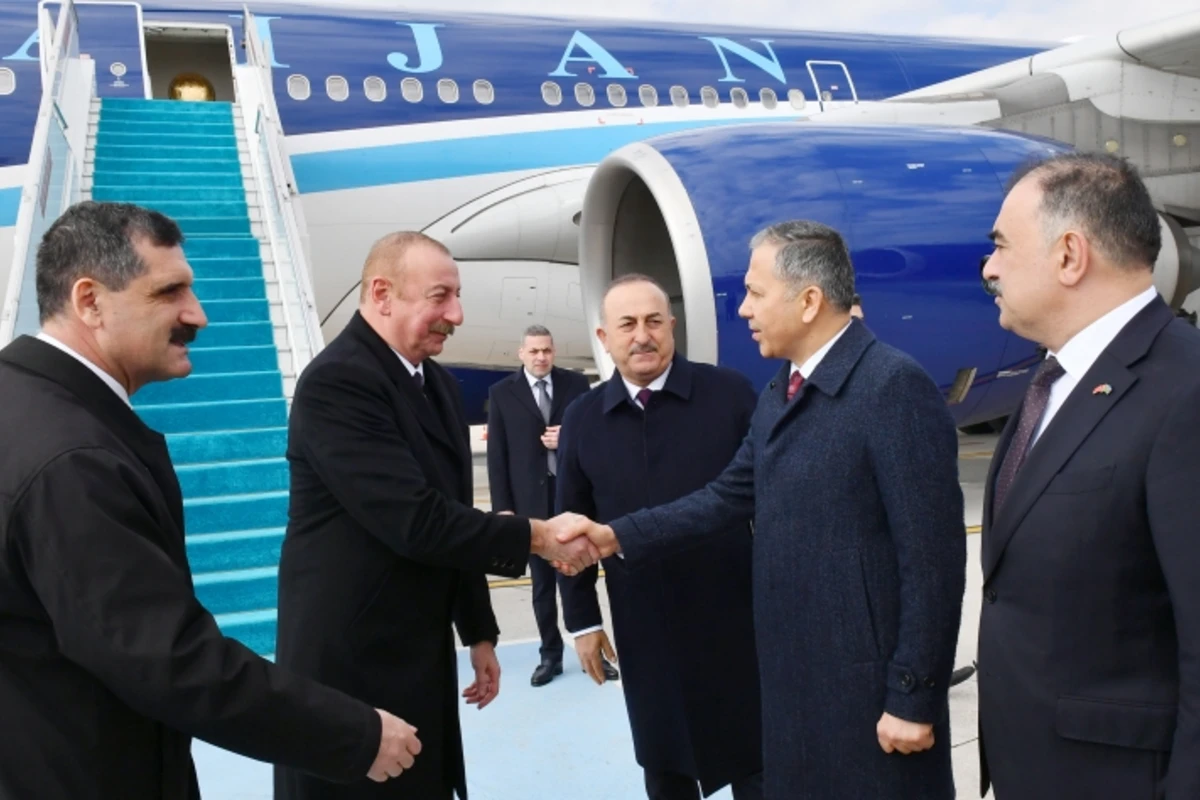 İlham Əliyev Türkiyəyə işgüzar səfərə gedib - FOTO/VİDEO - YENİLƏNİB