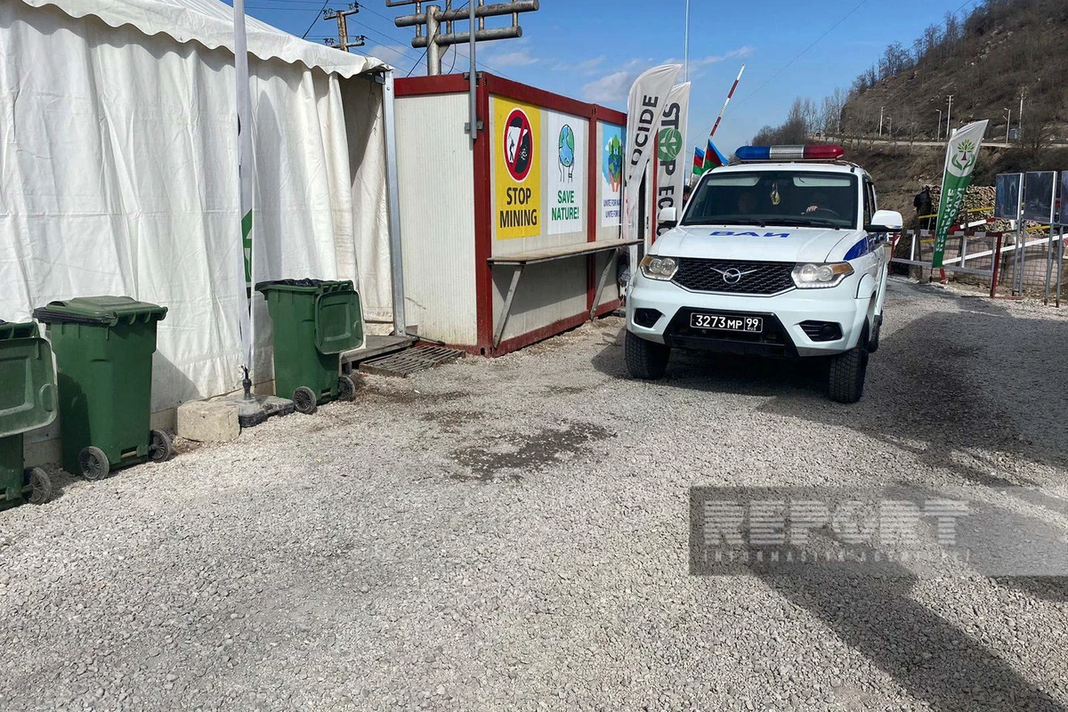 Xankəndi-Laçın yolunda sülhməramlıların 6 avtomobili maneəsiz keçib - FOTO - YENİLƏNİB
