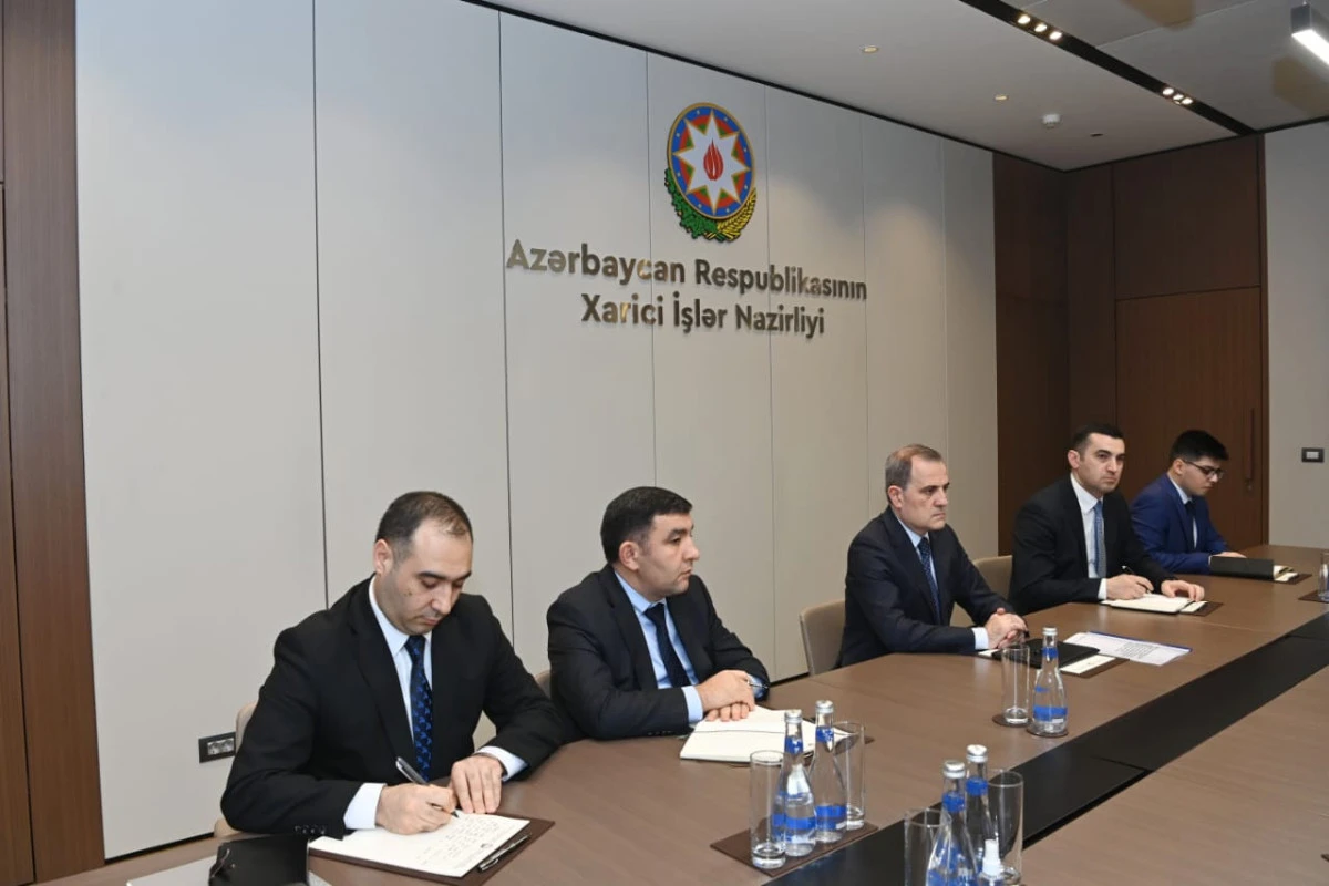 Ceyhun Bayramov İran XİN başçısının müavinindən terrorla bağlı Azərbaycanın suallarının cavablandırılmasını tələb edib