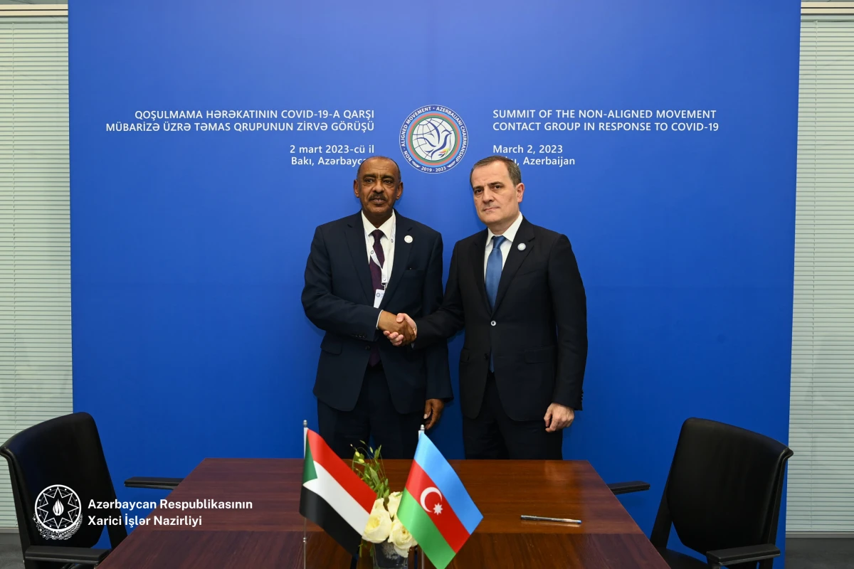 Ceyhun Bayramov sudanlı həmkarı ilə görüşüb - FOTO