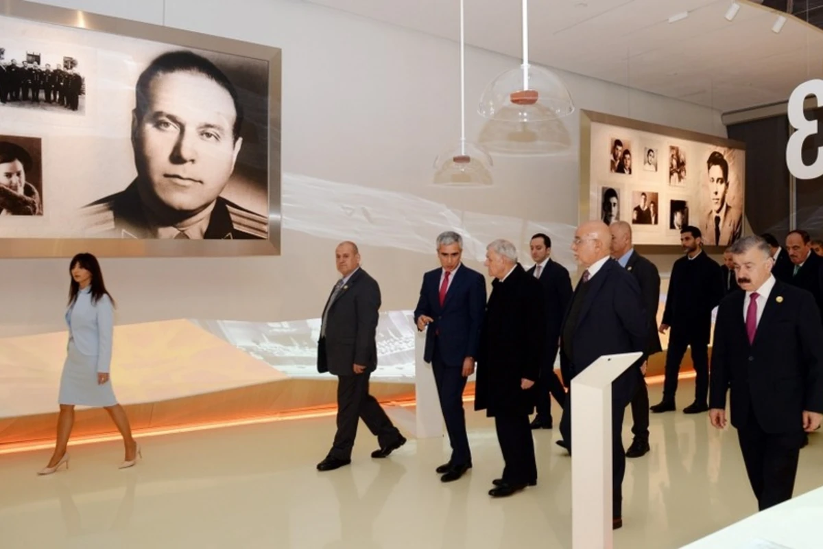 Президент Ирака ознакомился с Центром Гейдара Алиева
