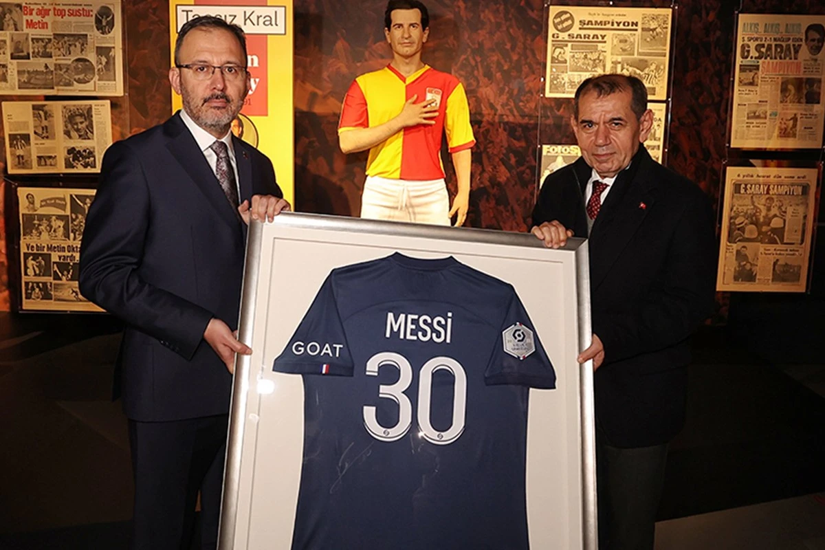 Qalatasaray Messinin formasını hərraca çıxaracaq - FOTO