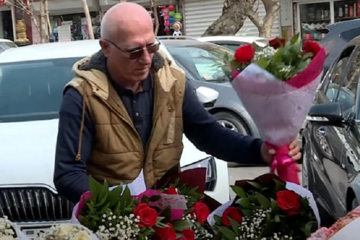 8 Mart bayramında qadınların üzünü güldürən hədiyyə nədir? - VİDEO