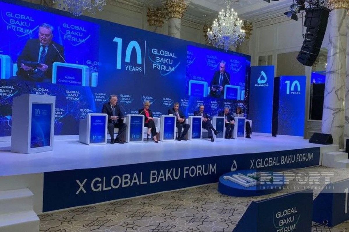 Бакинский форум: Проходит панельное заседание на тему Регион Западных Балкан в контексте ЕС - ФОТО