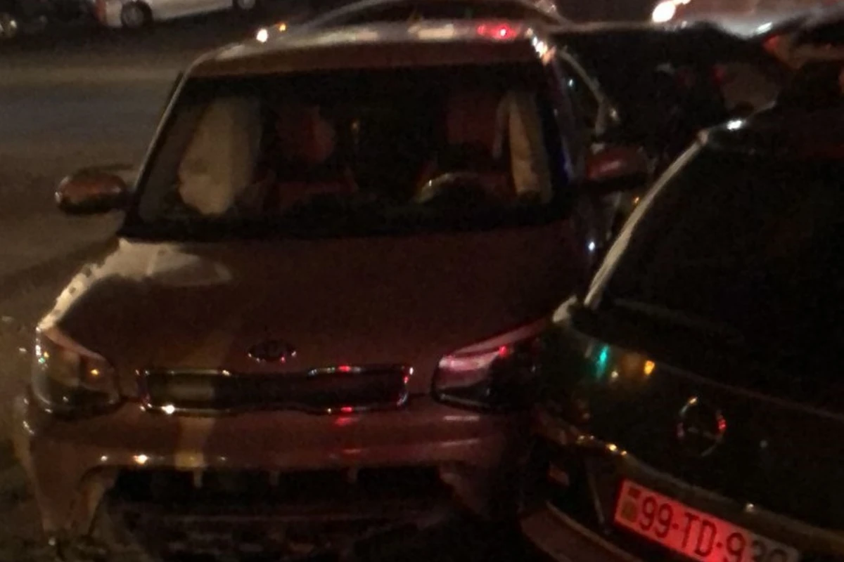 Bakıda zəncirvari qəza: 3 avtomobil toqquşdu - FOTO/VİDEO