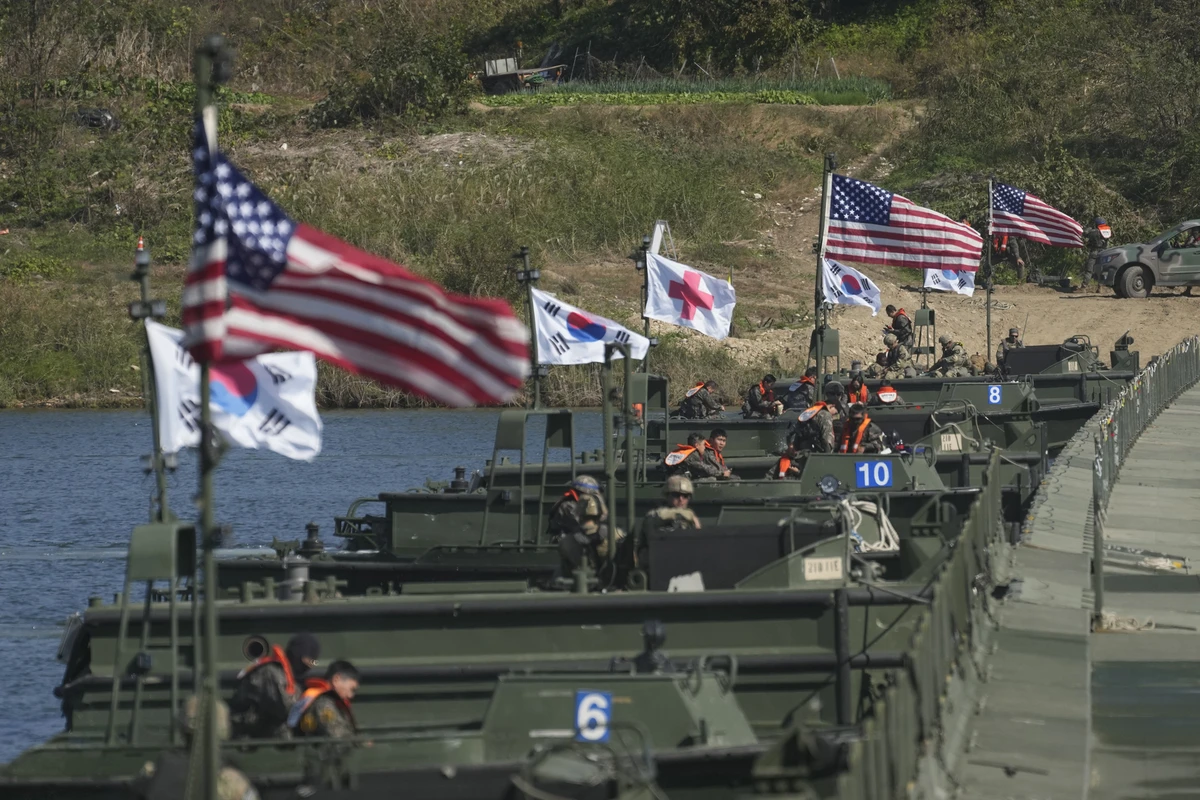 Южная Корея и США начали совместные военные учения