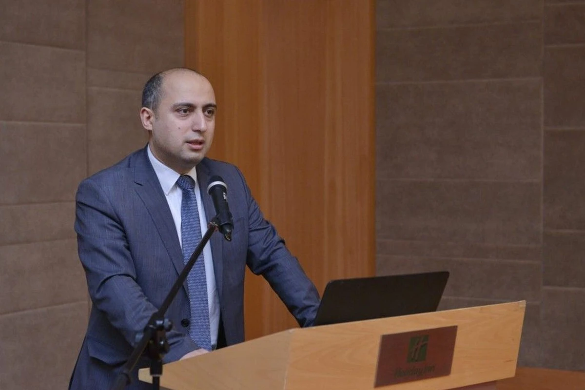Министр: Как мы можем на 1 600 манатов подготовить конкурентного на международном уровне инженера?