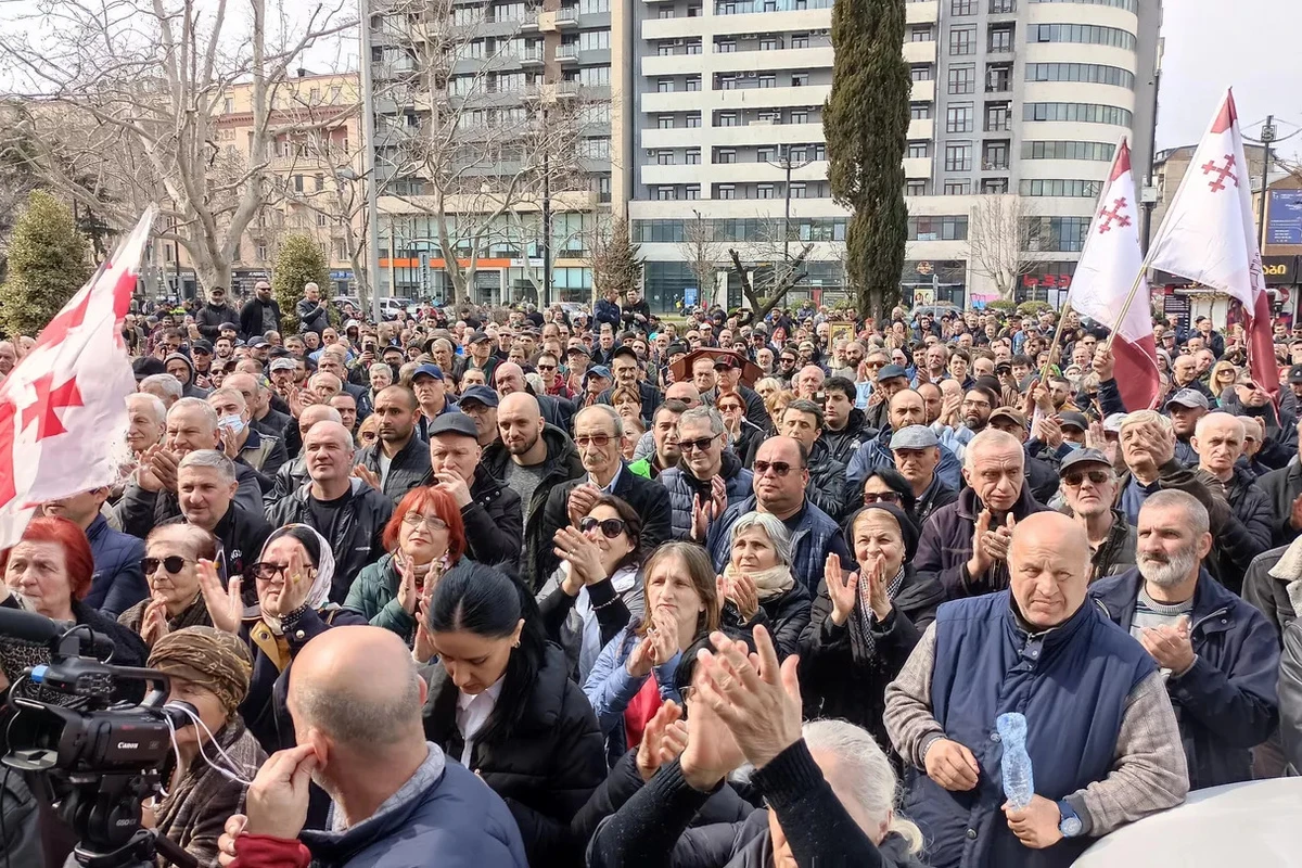 В Грузии вновь возобновились протесты