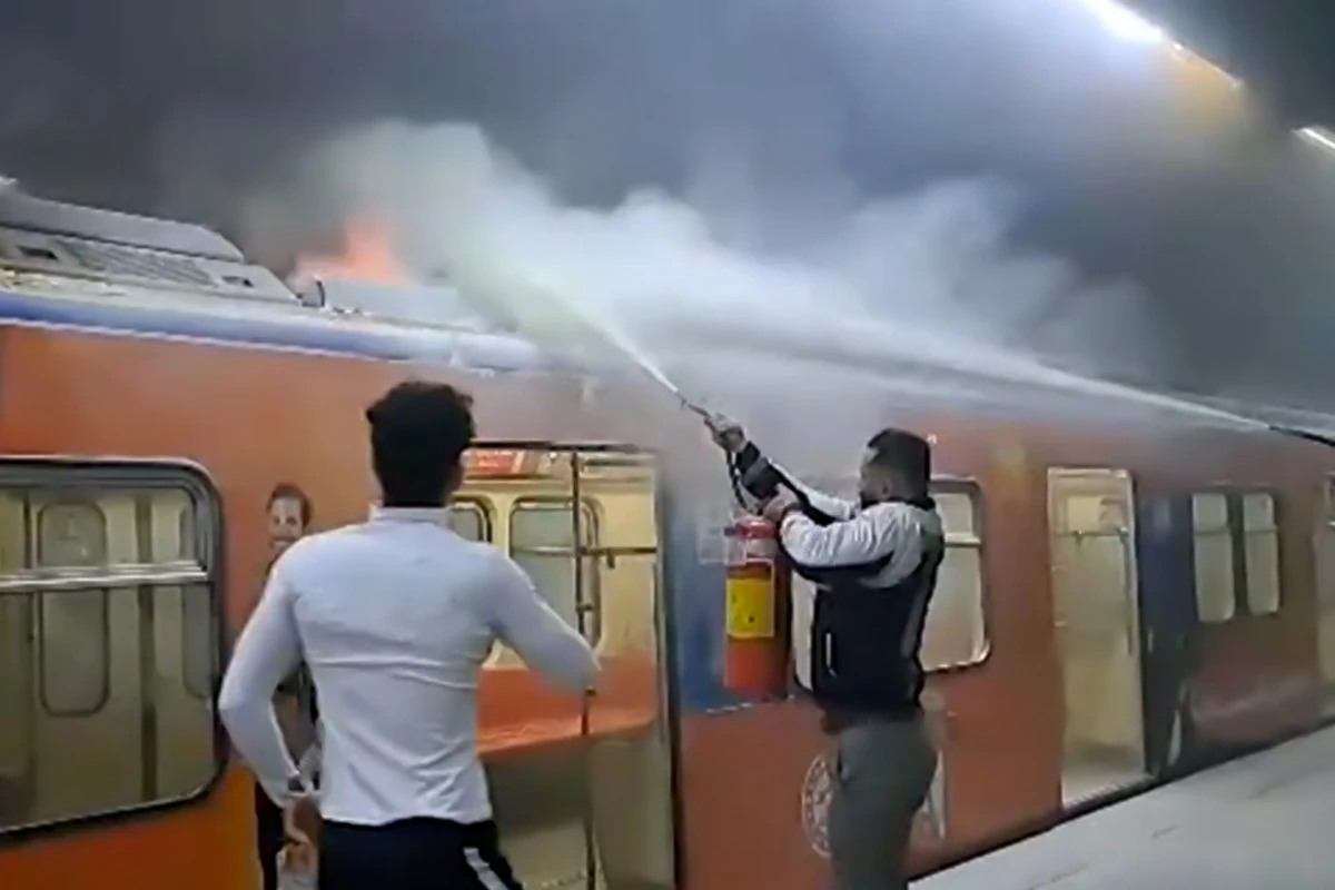 İranda metroda yanğın - VİDEO
