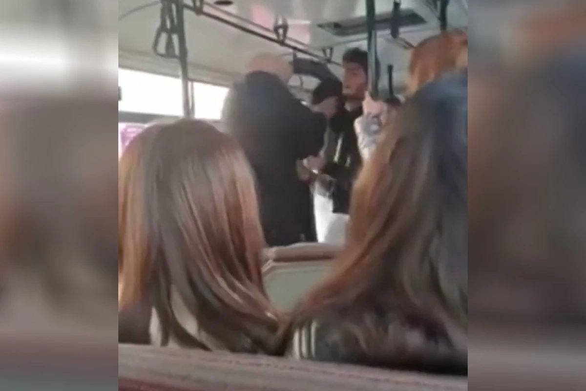 Стала известна причина драки между пассажирами в столичном автобусе - ВИДЕО