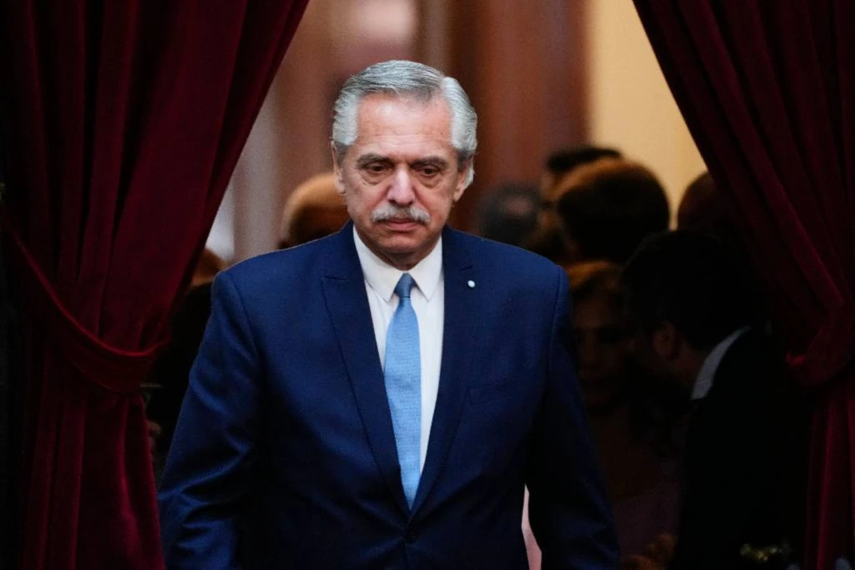 Argentina prezidenti xəstəxanaya yerləşdirildi