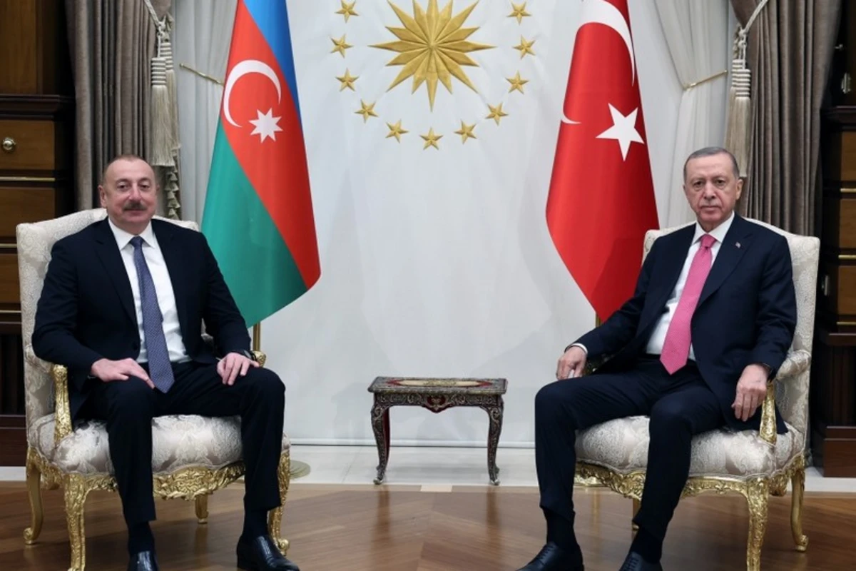 Azərbaycan və Türkiyə liderləri Ermənistanla sülh müqaviləsi üzrə danışıqlar barədə fikir mübadiləsi aparıb