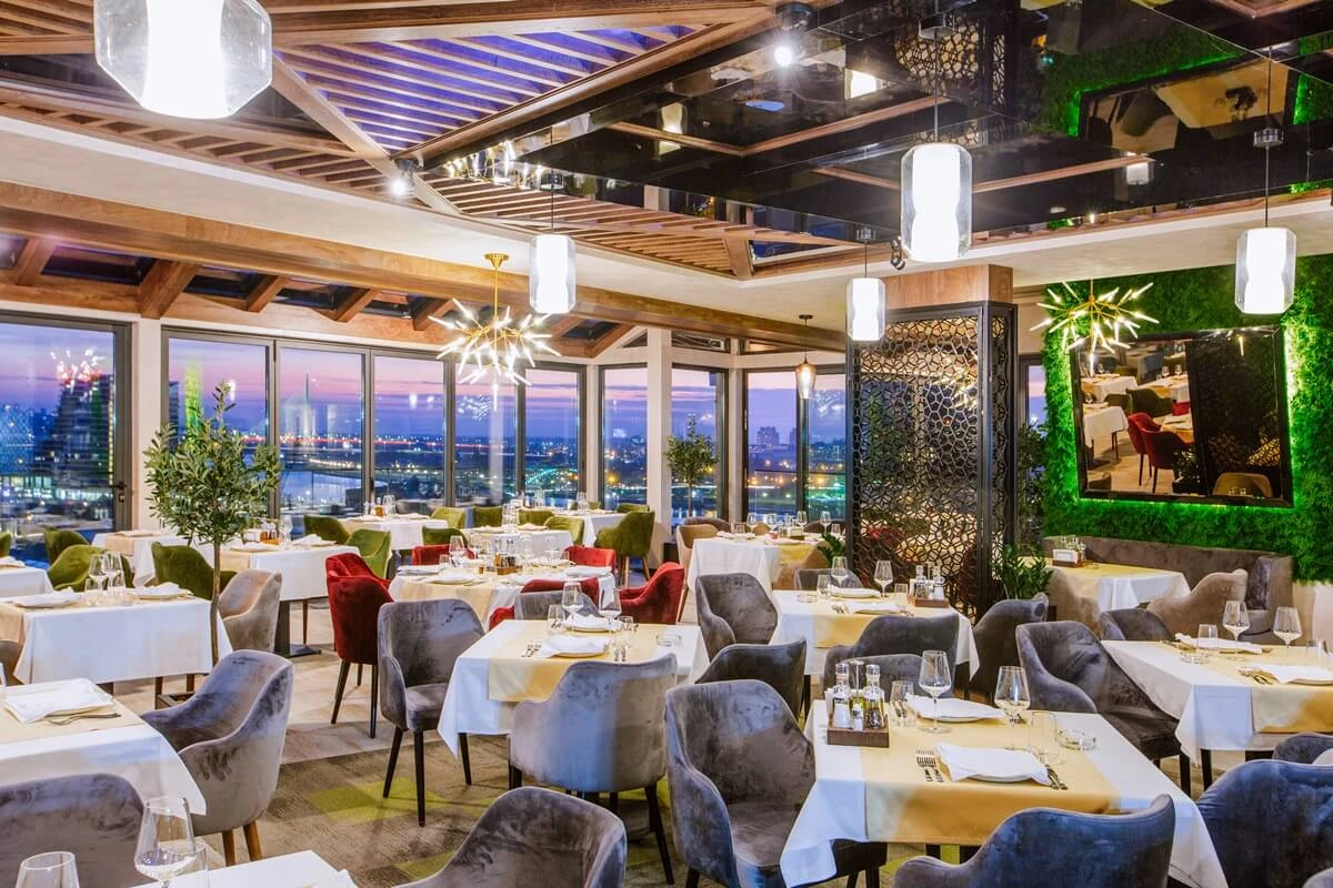 Bakıda məşhur restoran sahibləri cərimələndi - SİYAHI