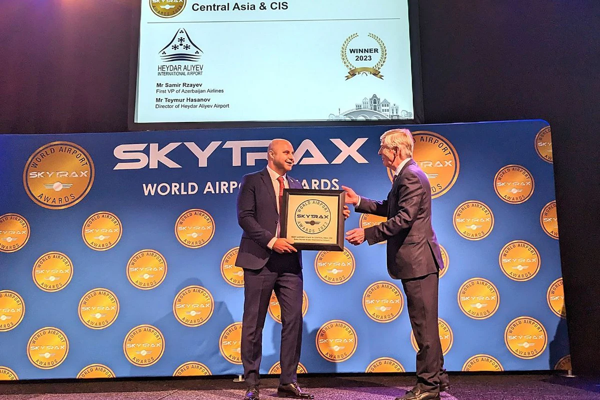 Heydər Əliyev Beynəlxalq Aeroportu növbəti dəfə nüfuzlu “Skytrax” mükafatına layiq görülüb - FOTO Heydər Əliyev Beynəlxalq Aeroportu növbəti dəfə nüfuzlu “Skytrax” mükafatına layiq görülüb - FOTO