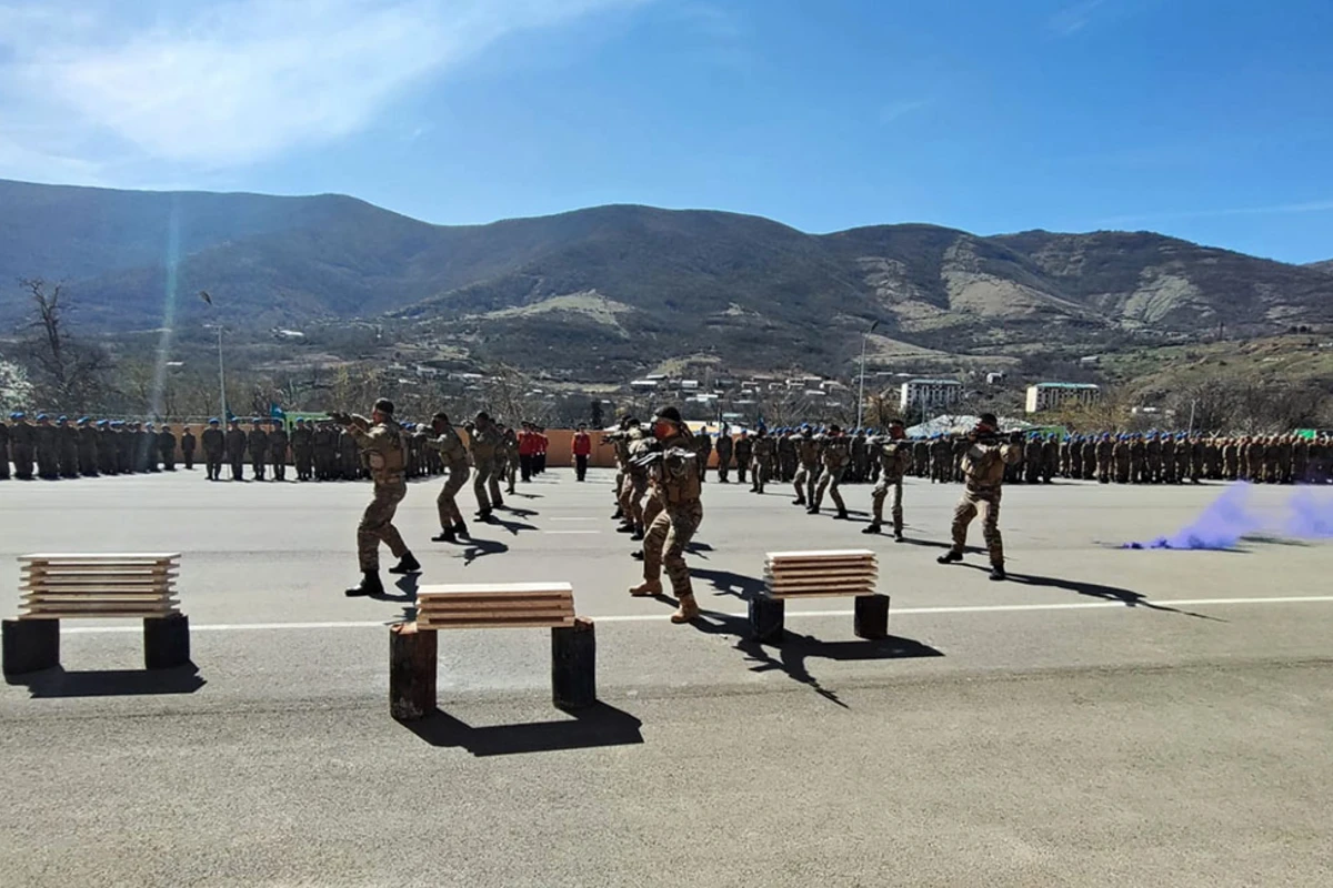Hərbi hissələrin döyüşə hazırolma vəziyyəti yoxlanılıb - FOTO Hərbi hissələrin döyüşə hazırolma vəziyyəti yoxlanılıb - FOTO