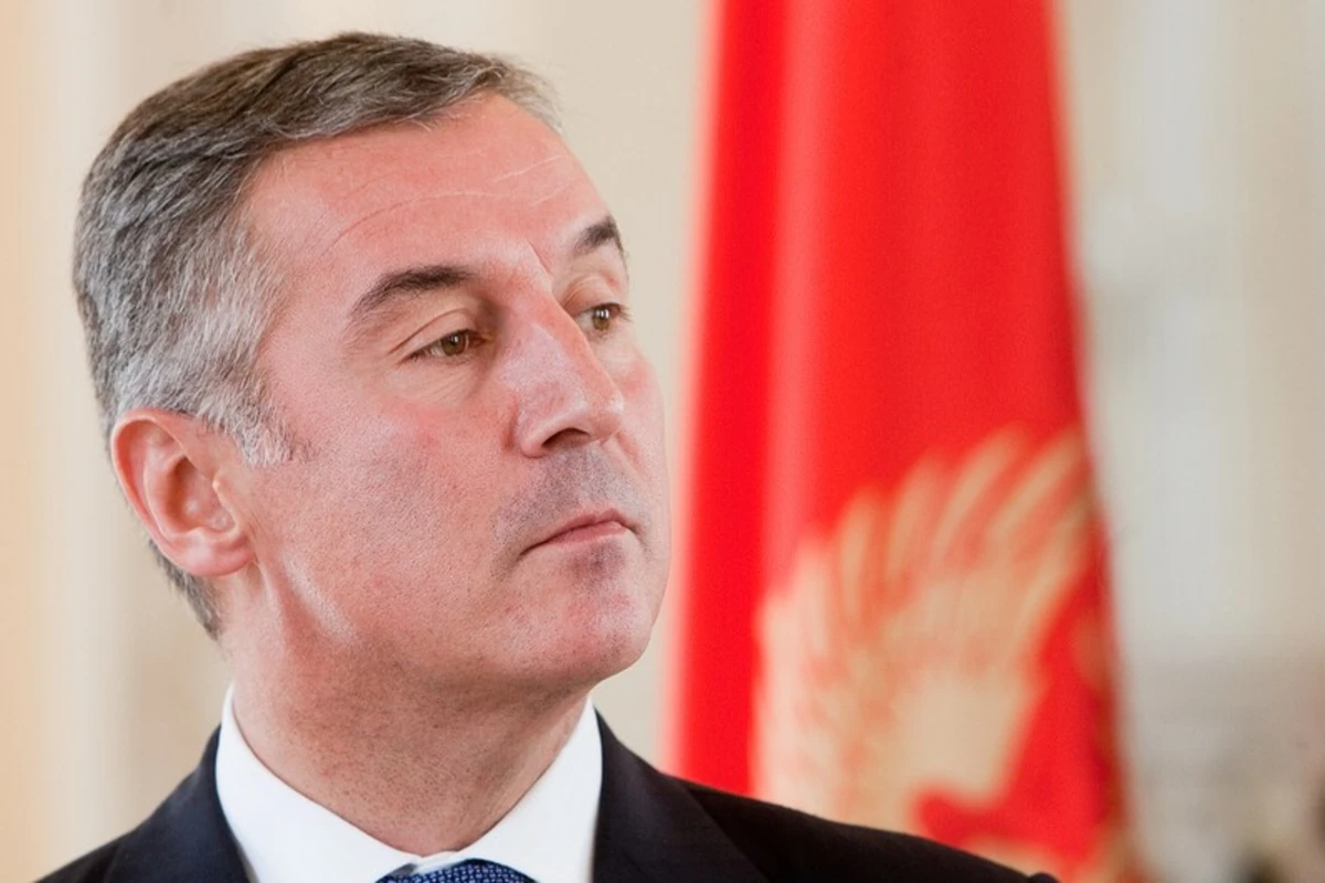 Monteneqro prezidenti parlamenti buraxıb
