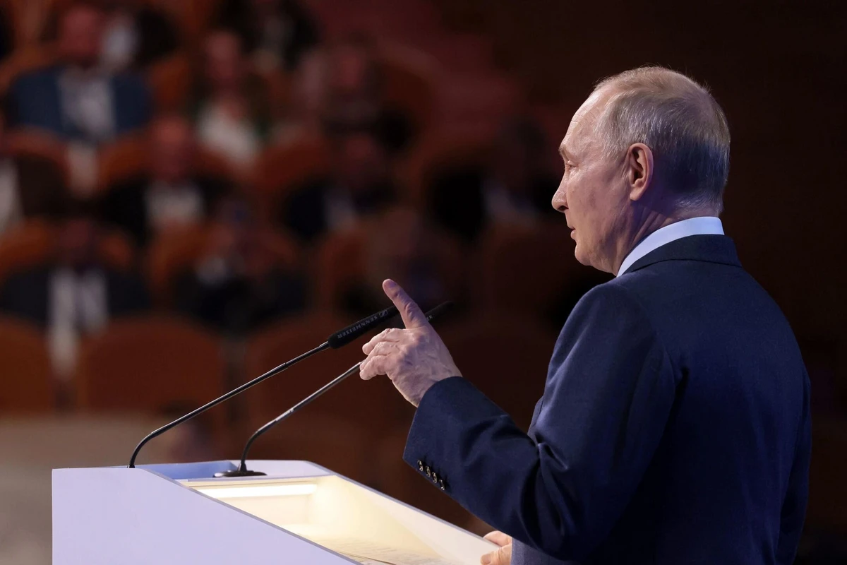 Международный суд в Гааге выдал ордер на арест Владимира Путина