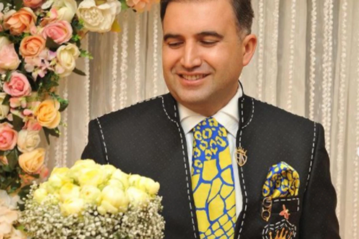 Hacı Nuran tanınmış aparıcıya elçi düşüb? - VİDEO