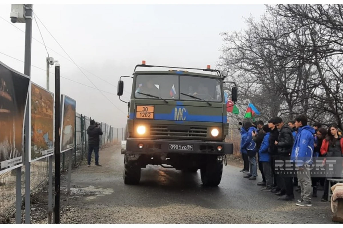 По дороге Ханкенди-Лачын беспрепятственно проехали 38 автомобилей миротворцев - ОБНОВЛЕНО