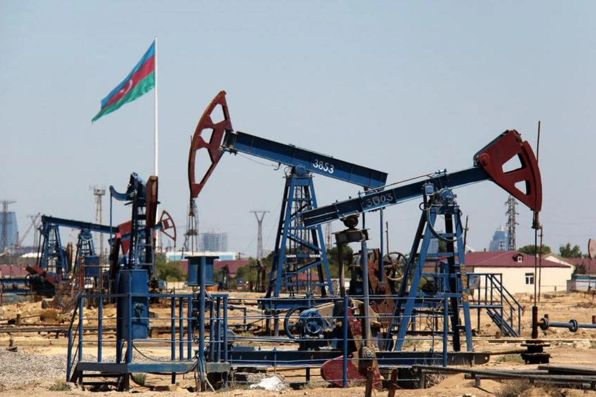 Azərbaycan neftinin qiyməti 75 dollardan aşağı düşüb