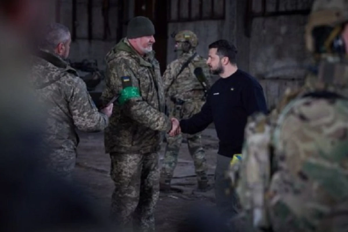Зеленский приехал на Бахмутское направление фронта